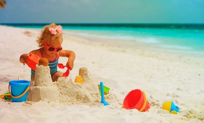 Vulgariteit Hoeveelheid geld ritme Naar het strand met je kinderen - checklist | Website4Mama.nl